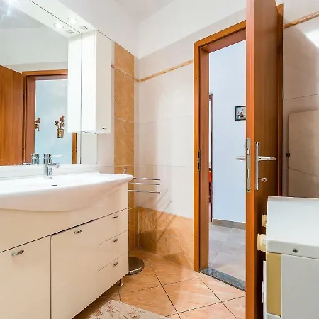 Pul 565 Appartamento Pola